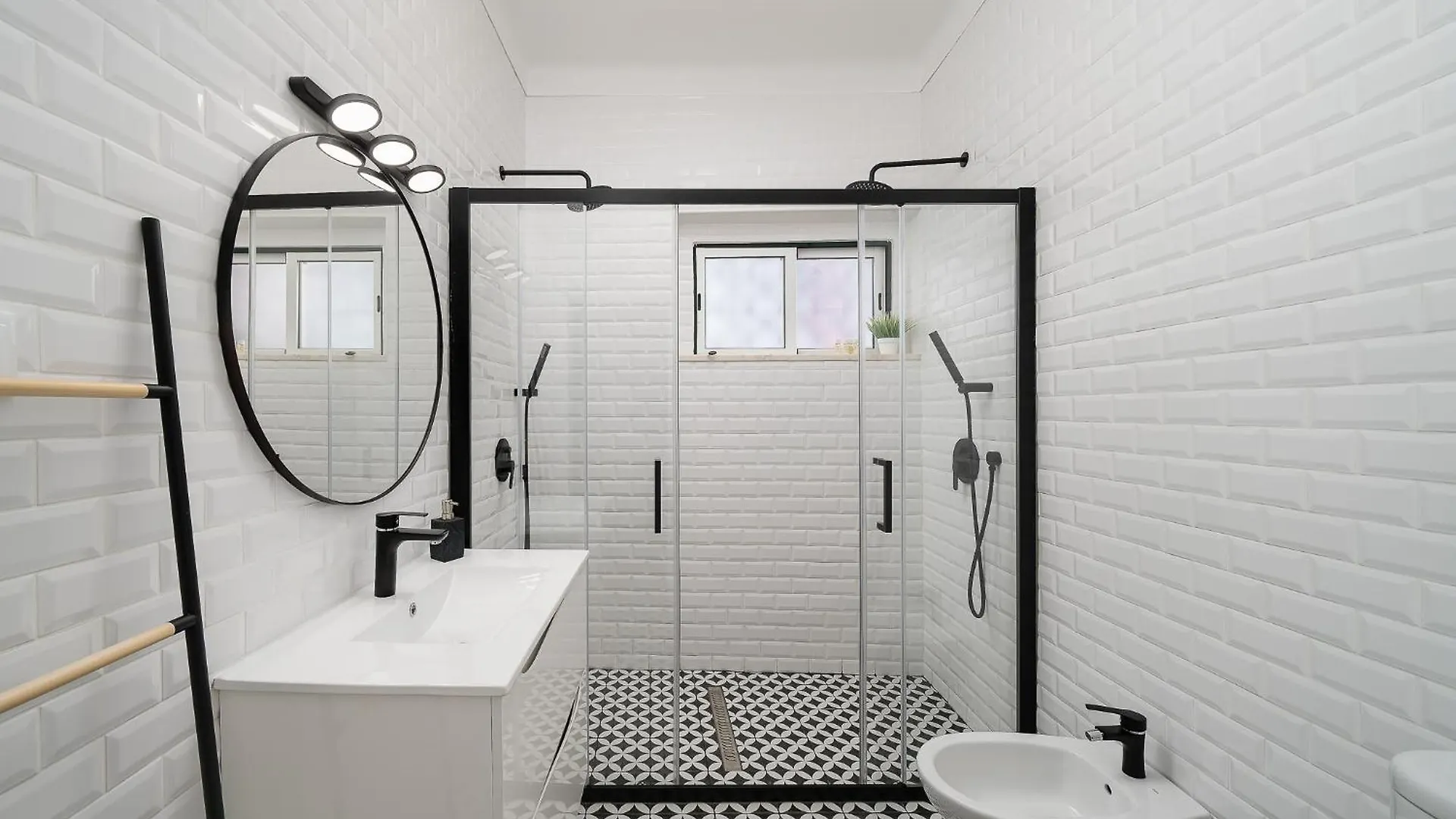 Spacious Stylish Apartment Portimao